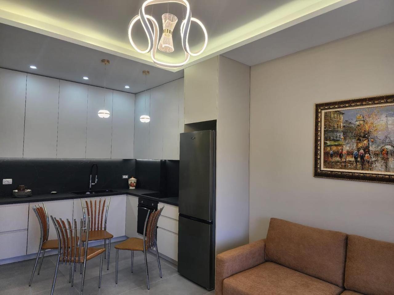 N Luxury Appartamento Vlorë